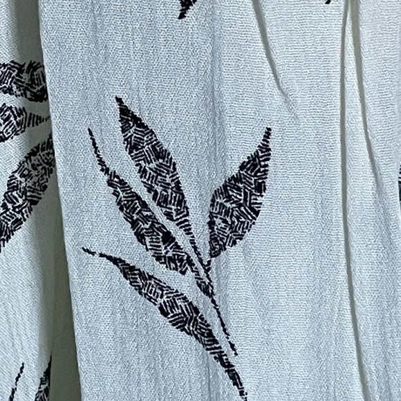 Baltic Born Leaf Print Off Shoulder Maxi Dress 18964 - Picture 5 of 14